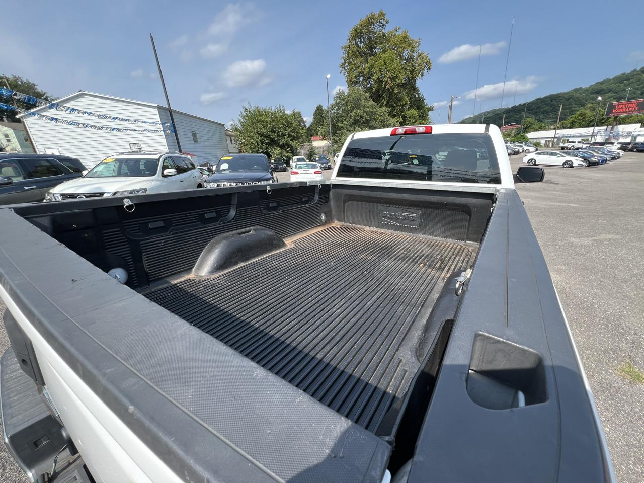 Chevrolet Silverado 1500 2WD Reg Cab 133.0" Work Truck 2018