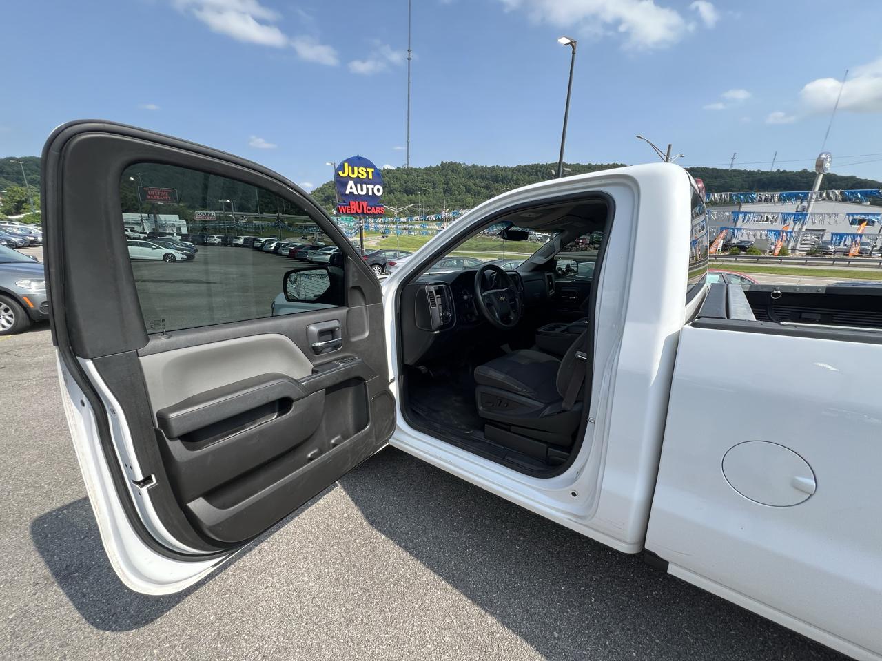 Chevrolet Silverado 1500 2WD Reg Cab 133.0" Work Truck 2018