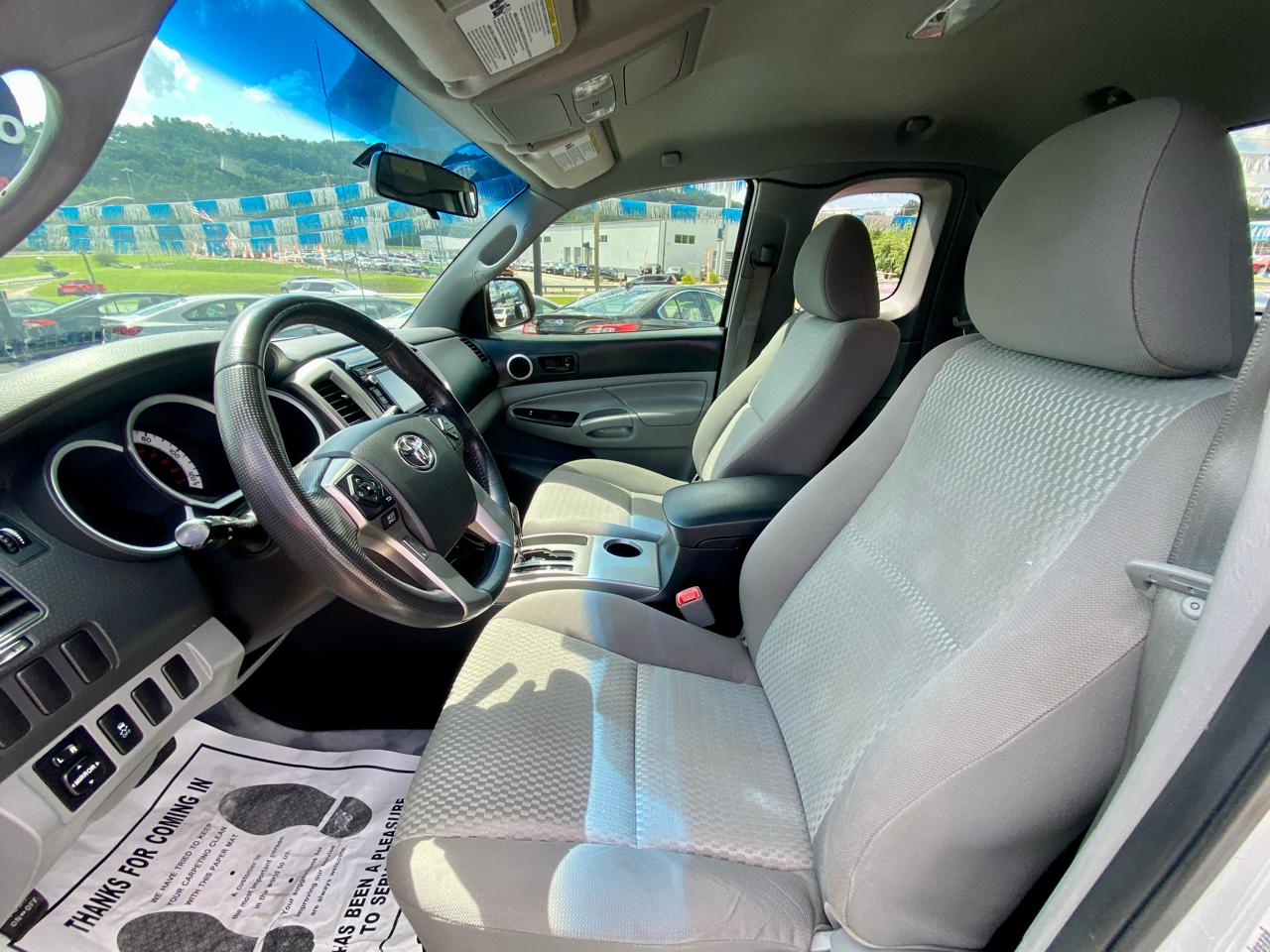 Toyota Tacoma 2WD Access Cab I4 AT (Natl) 2014