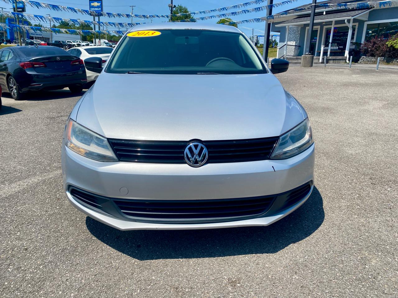 Volkswagen Jetta Sedan 4dr Man S w/Sunroof 2013