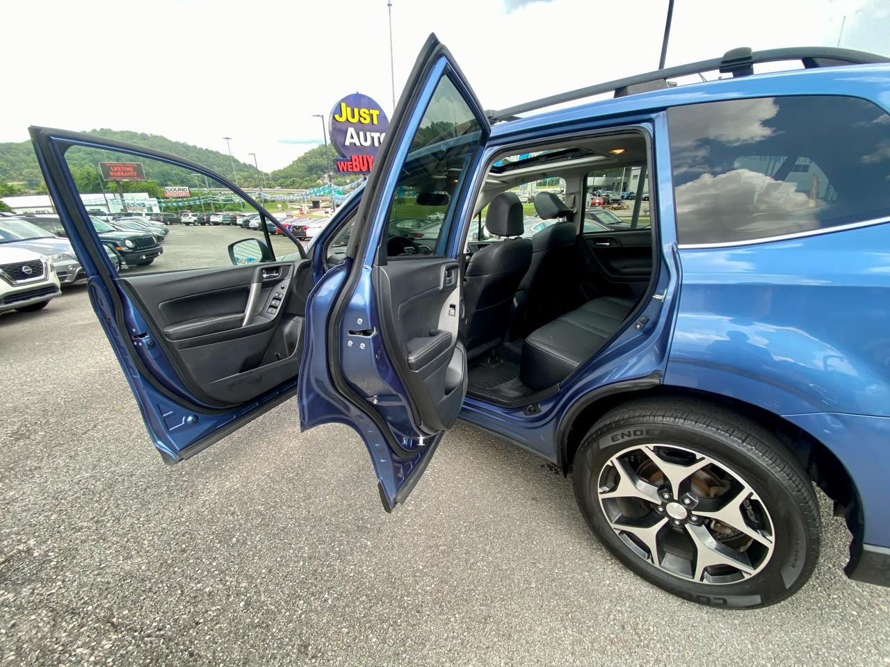 Subaru Forester 4dr CVT 2.0XT Touring 2016