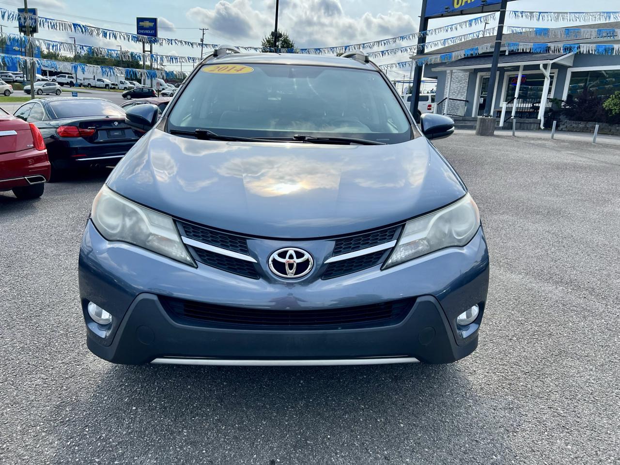 Toyota RAV4 FWD 4dr XLE (Natl) 2014