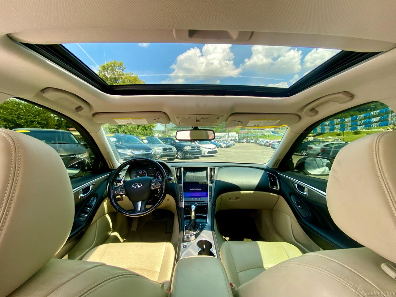 Infiniti Q50 4dr Sdn Premium AWD 2014