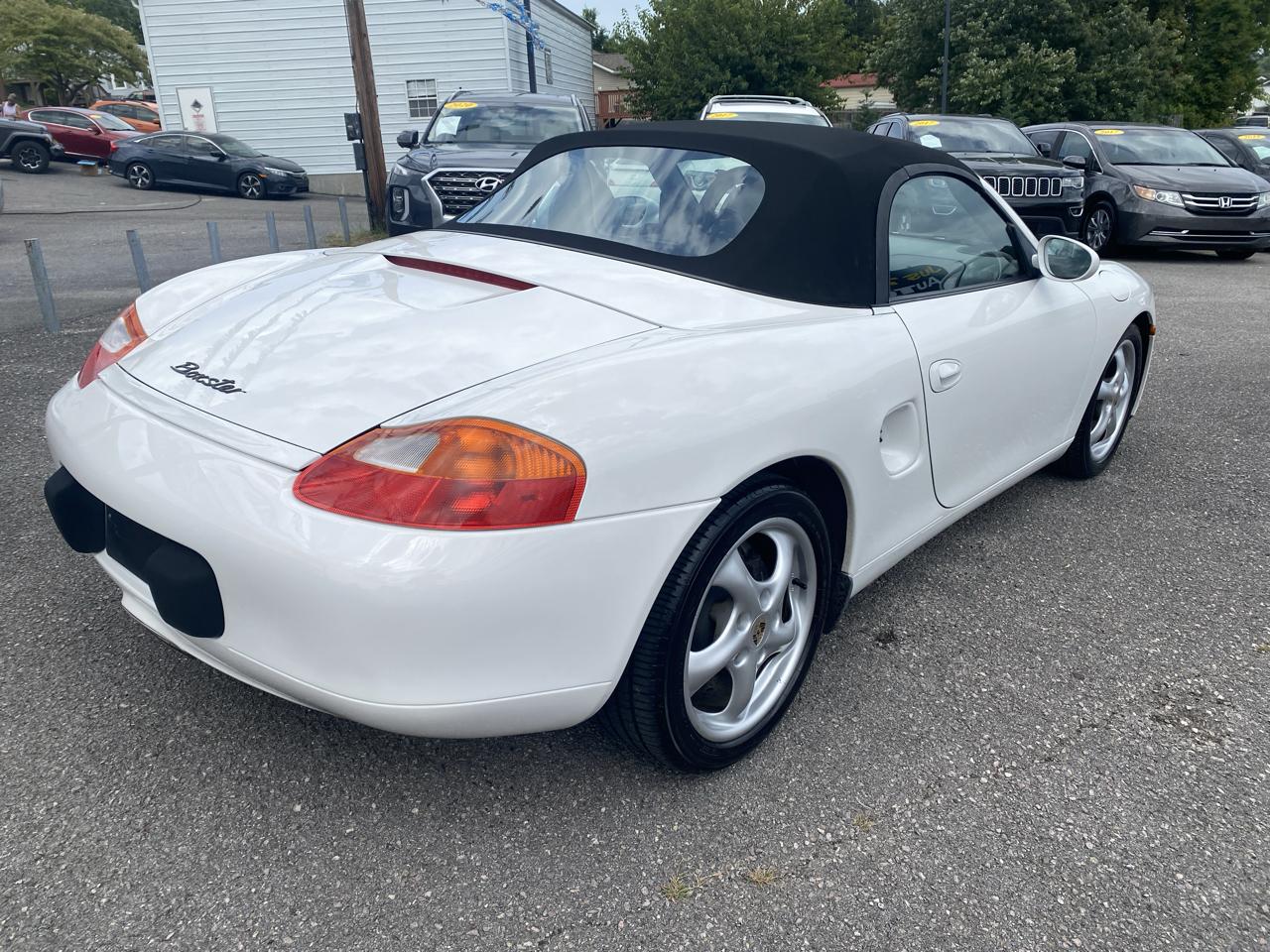 Porsche Boxster 2dr Roadster Tiptronic 2002