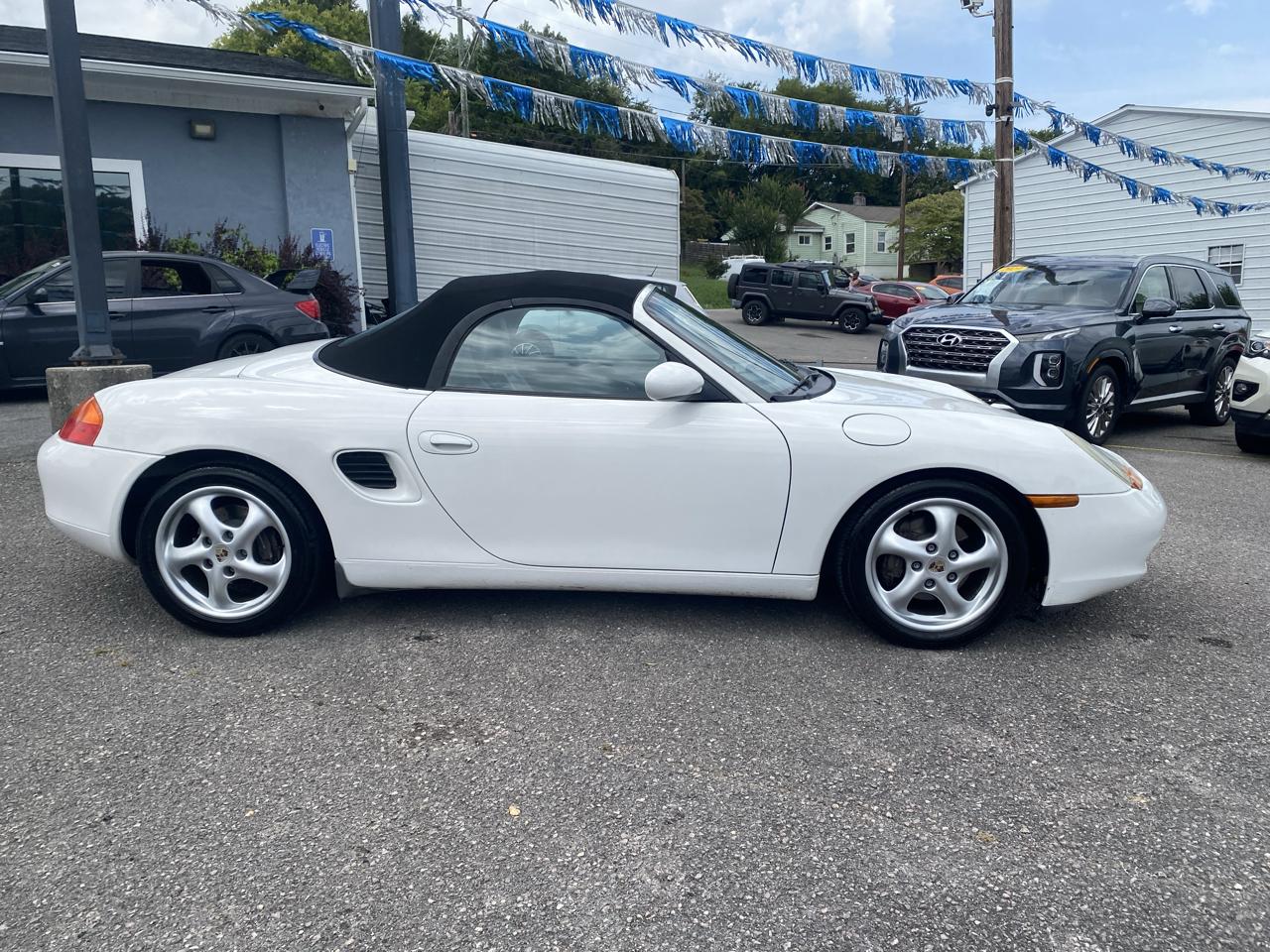 Porsche Boxster 2dr Roadster Tiptronic 2002