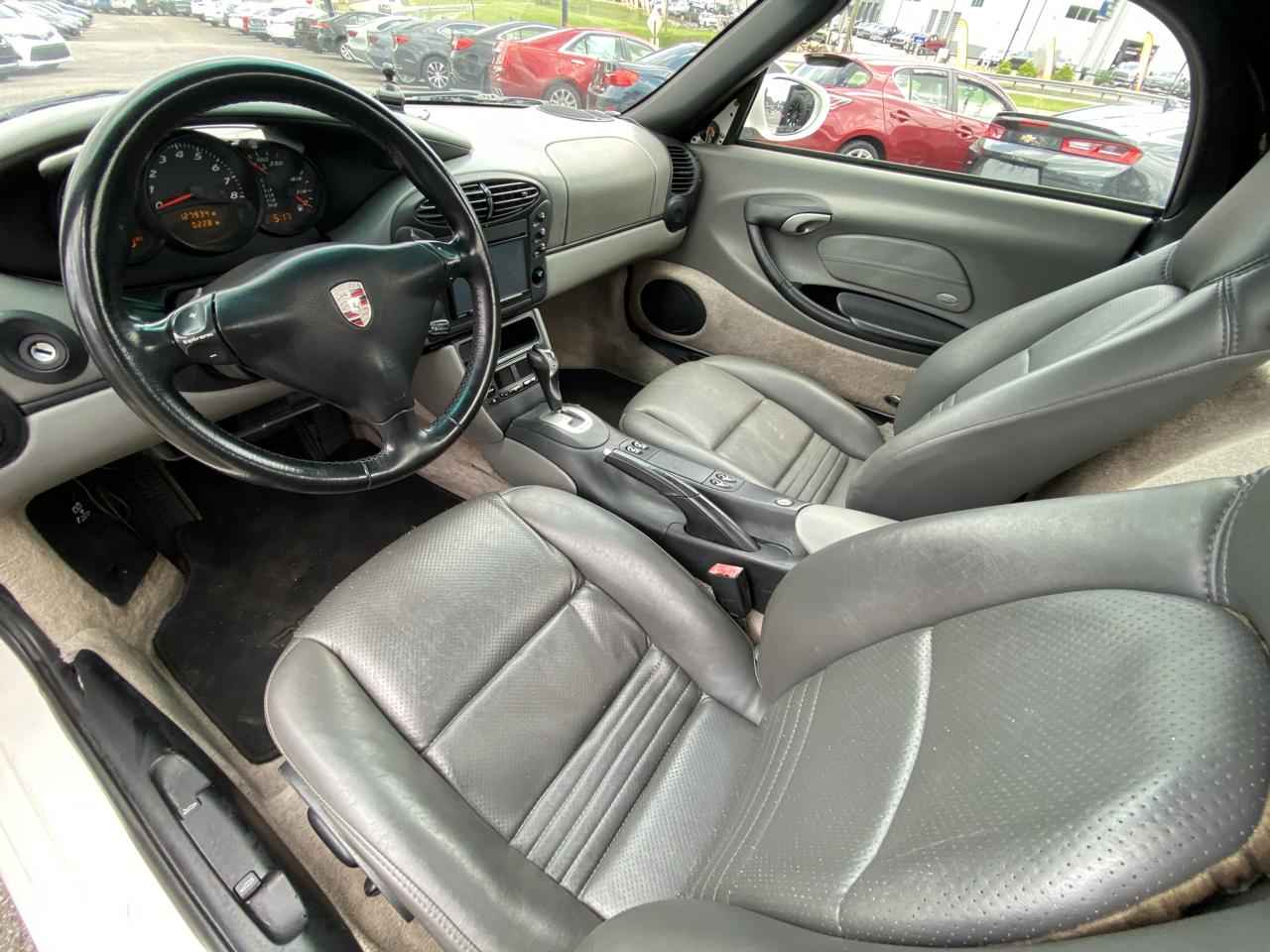 Porsche Boxster 2dr Roadster Tiptronic 2002