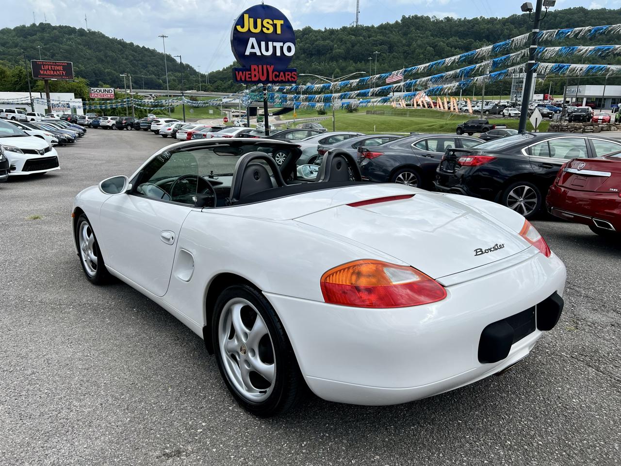 Porsche Boxster 2dr Roadster Tiptronic 2002