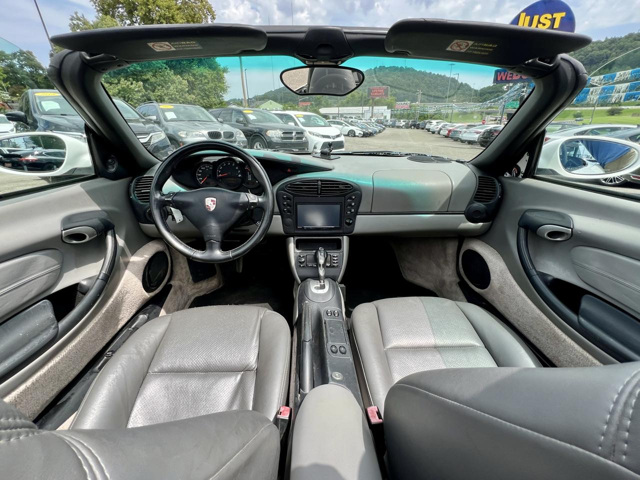 Porsche Boxster 2dr Roadster Tiptronic 2002