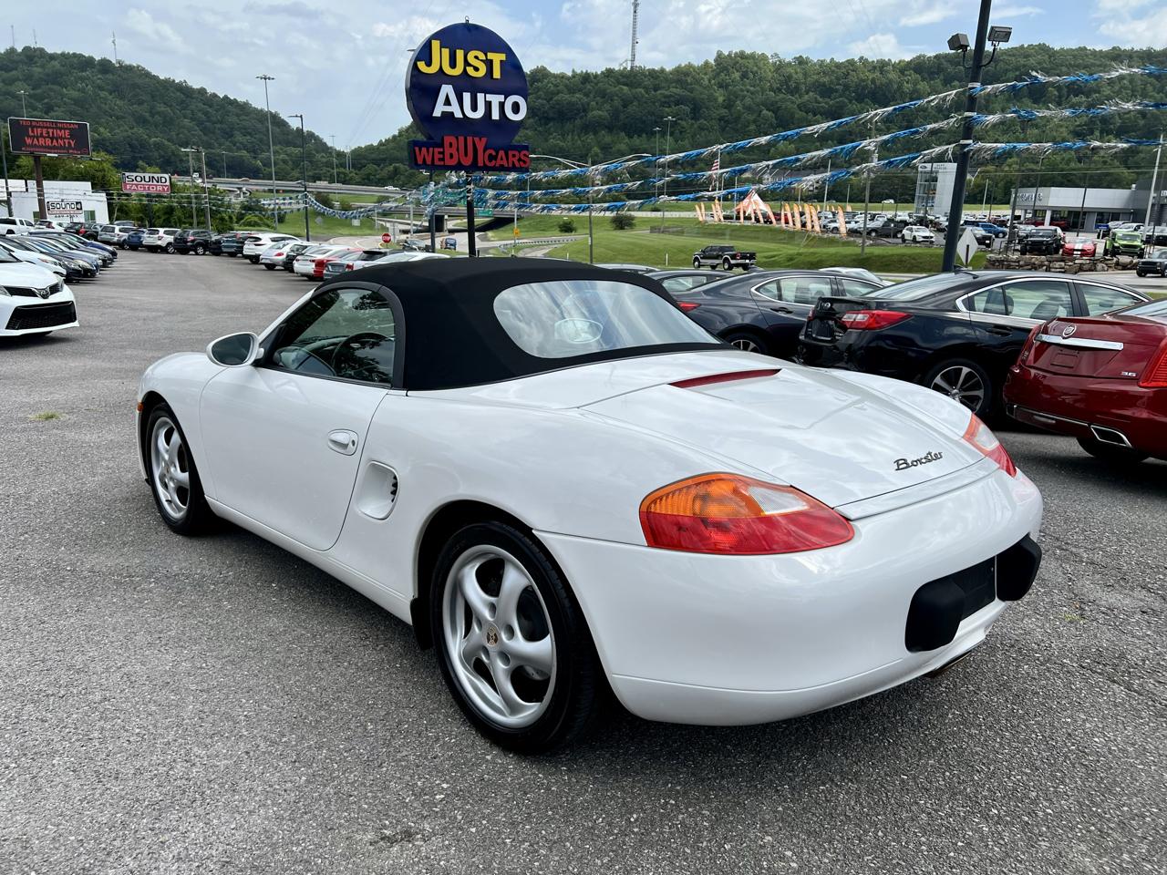 Porsche Boxster 2dr Roadster Tiptronic 2002