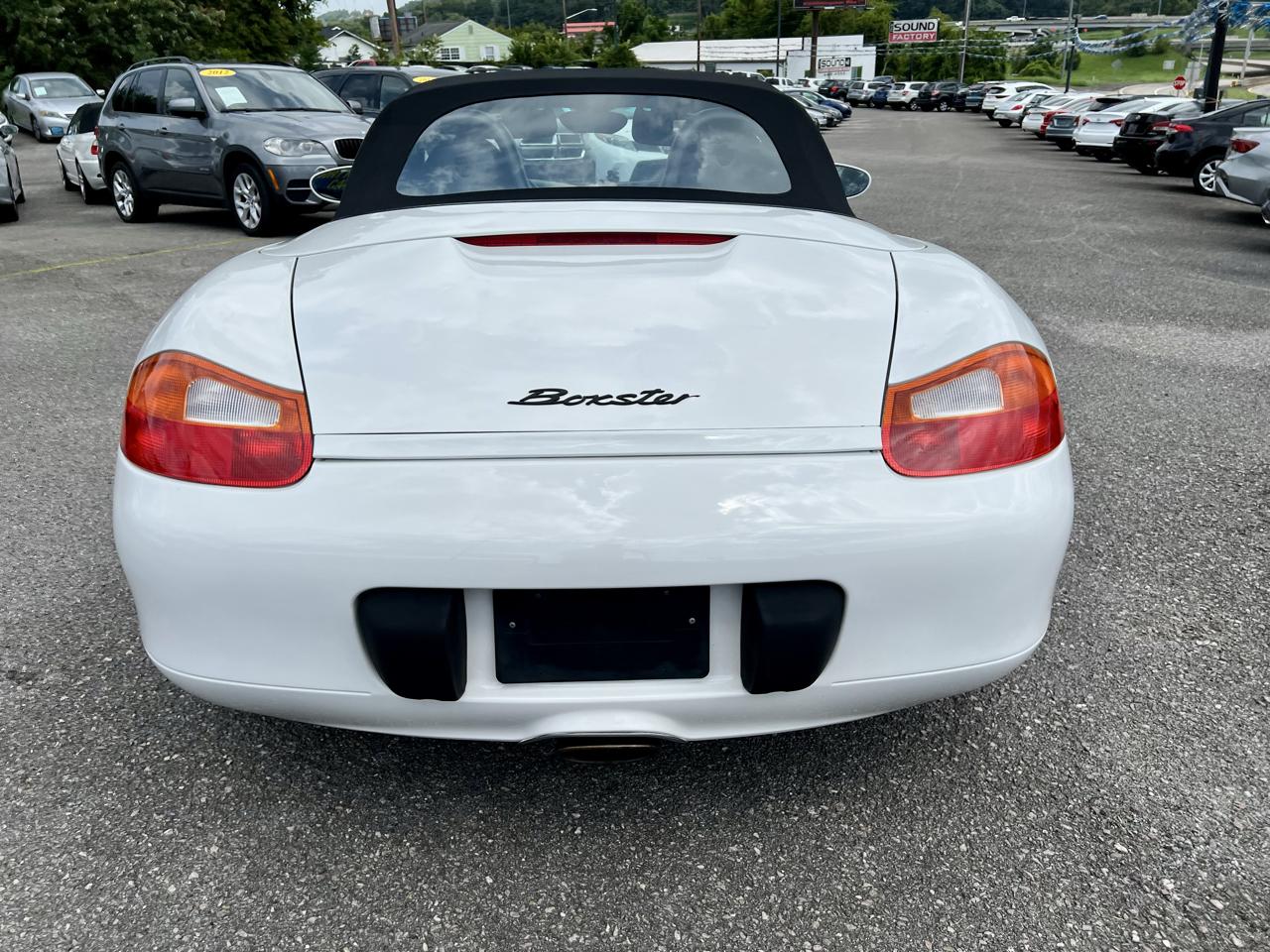 Porsche Boxster 2dr Roadster Tiptronic 2002