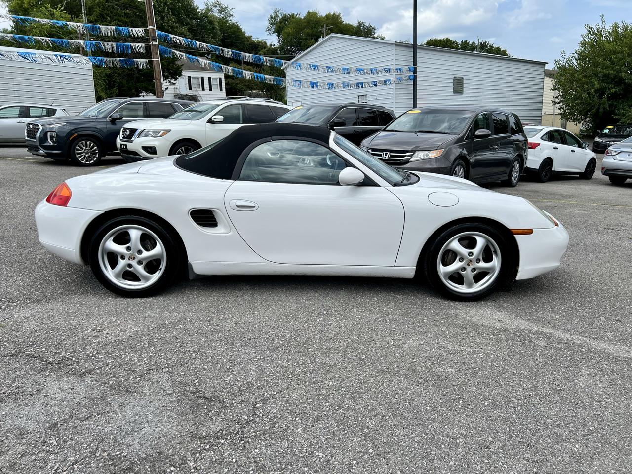 Porsche Boxster 2dr Roadster Tiptronic 2002