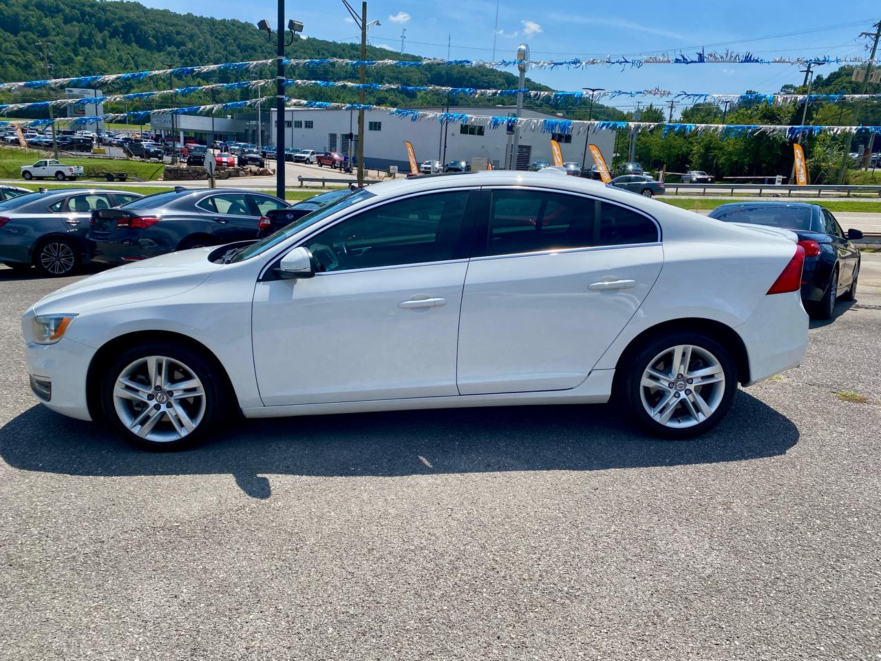 Volvo S60 2015.5 4dr Sdn T5 Drive-E Premier FWD 2015