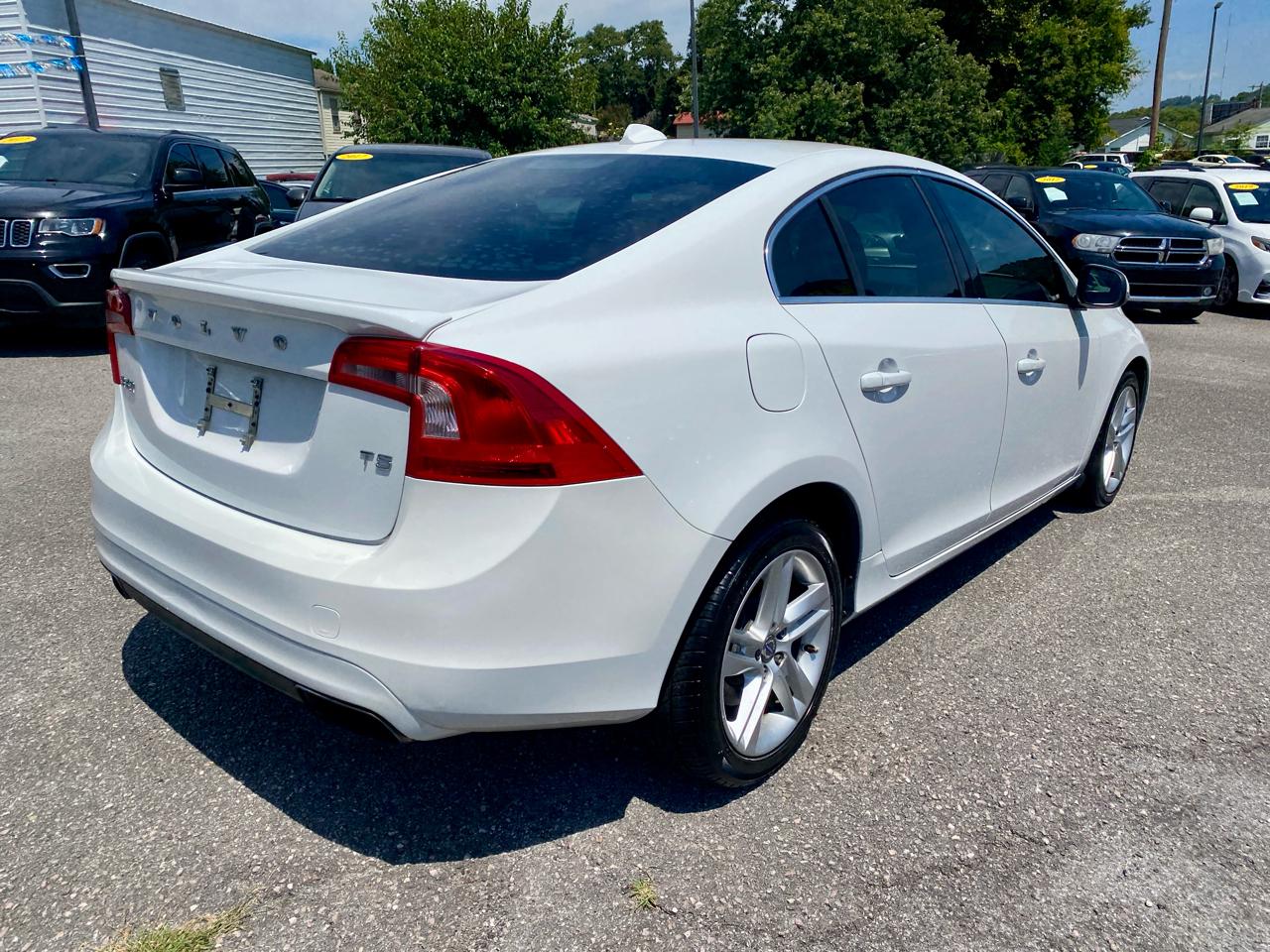 Volvo S60 2015.5 4dr Sdn T5 Drive-E Premier FWD 2015