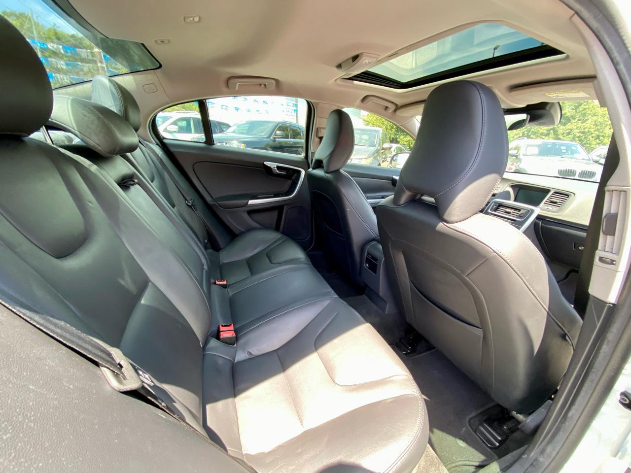 Volvo S60 2015.5 4dr Sdn T5 Drive-E Premier FWD 2015