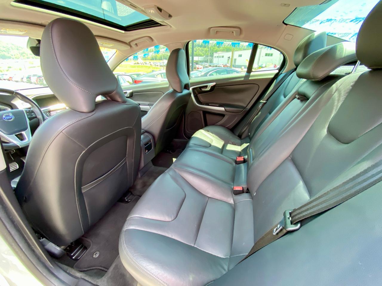 Volvo S60 2015.5 4dr Sdn T5 Drive-E Premier FWD 2015