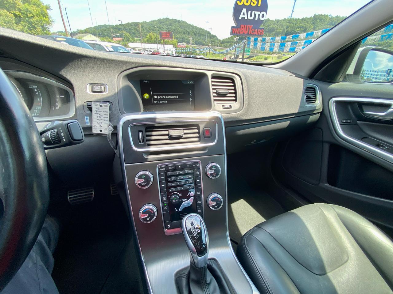 Volvo S60 2015.5 4dr Sdn T5 Drive-E Premier FWD 2015