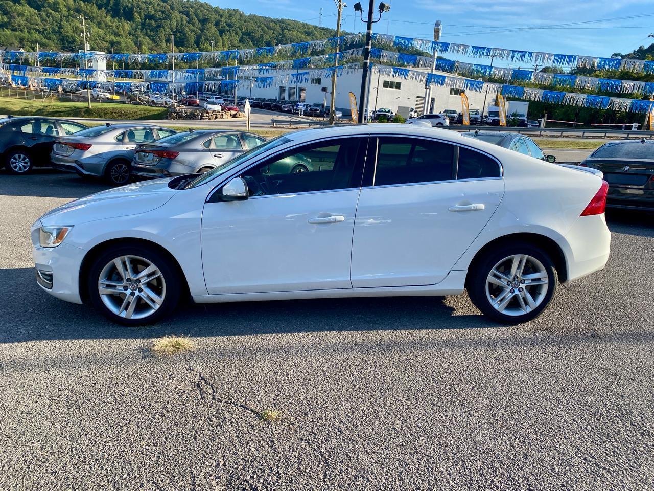 Volvo S60 2015.5 4dr Sdn T5 Drive-E Premier FWD 2015