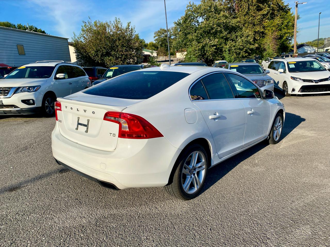 Volvo S60 2015.5 4dr Sdn T5 Drive-E Premier FWD 2015