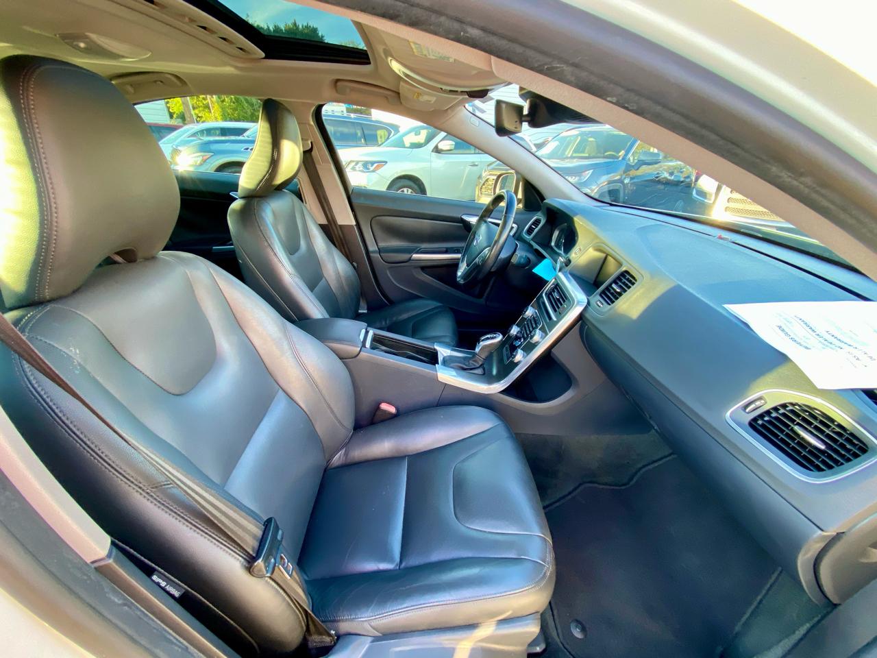 Volvo S60 2015.5 4dr Sdn T5 Drive-E Premier FWD 2015