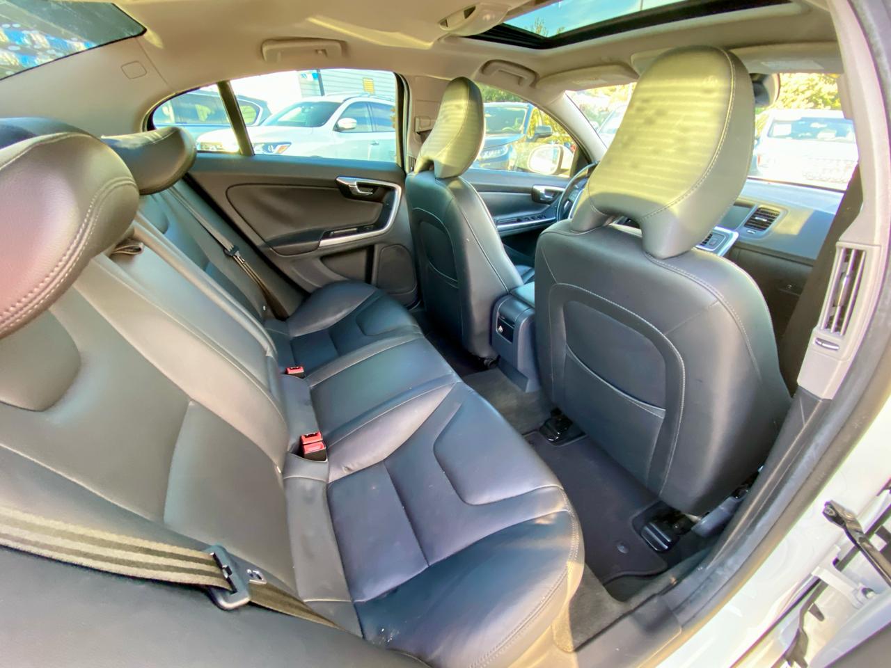 Volvo S60 2015.5 4dr Sdn T5 Drive-E Premier FWD 2015