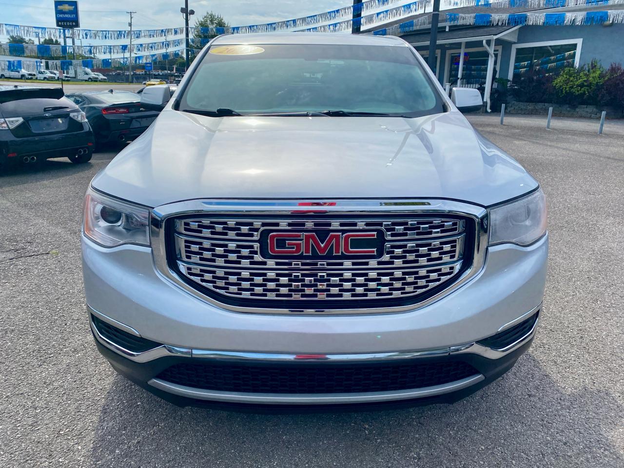 GMC Acadia FWD 4dr SLE w/SLE-1 2017