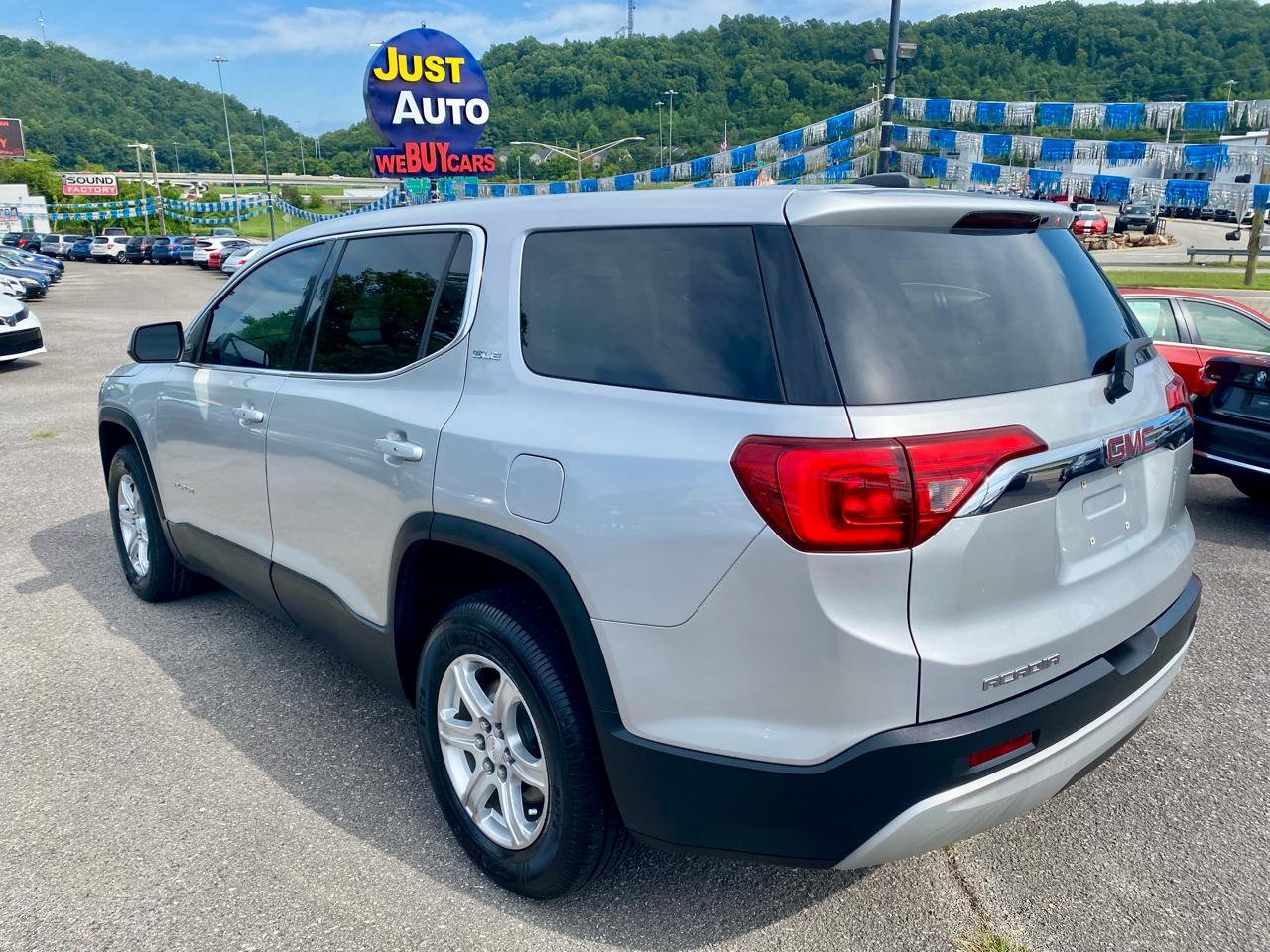 GMC Acadia FWD 4dr SLE w/SLE-1 2017