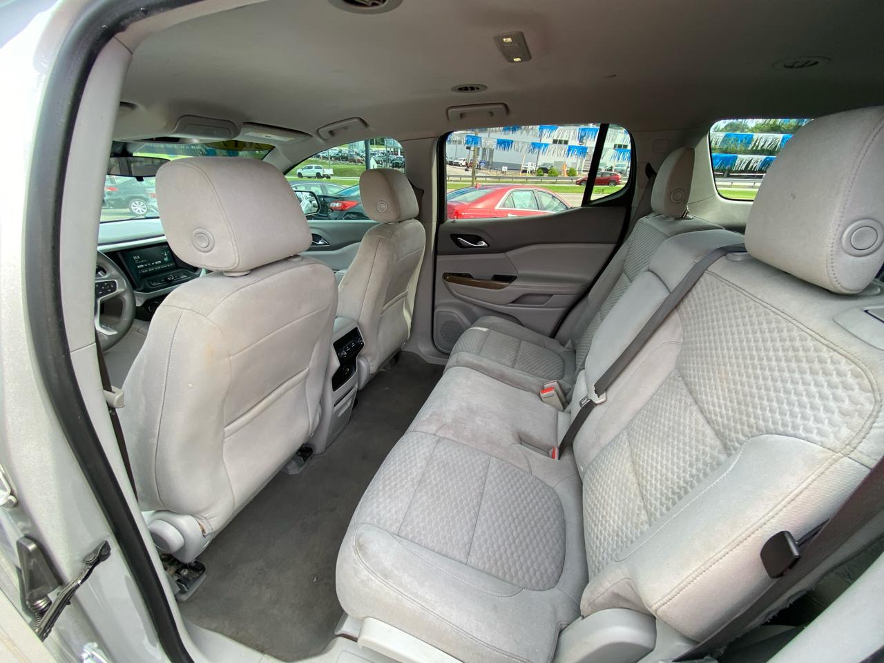 GMC Acadia FWD 4dr SLE w/SLE-1 2017