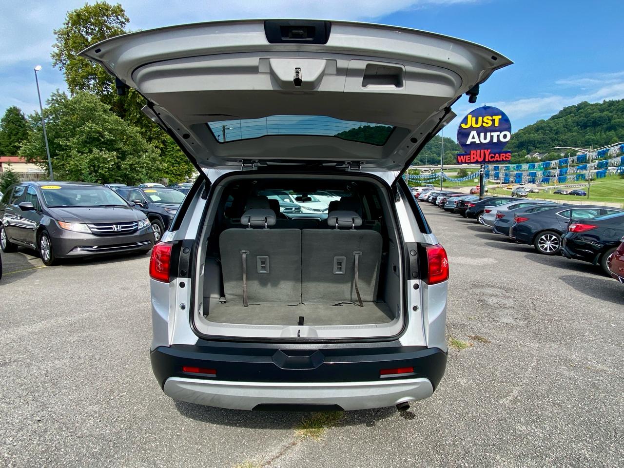 GMC Acadia FWD 4dr SLE w/SLE-1 2017