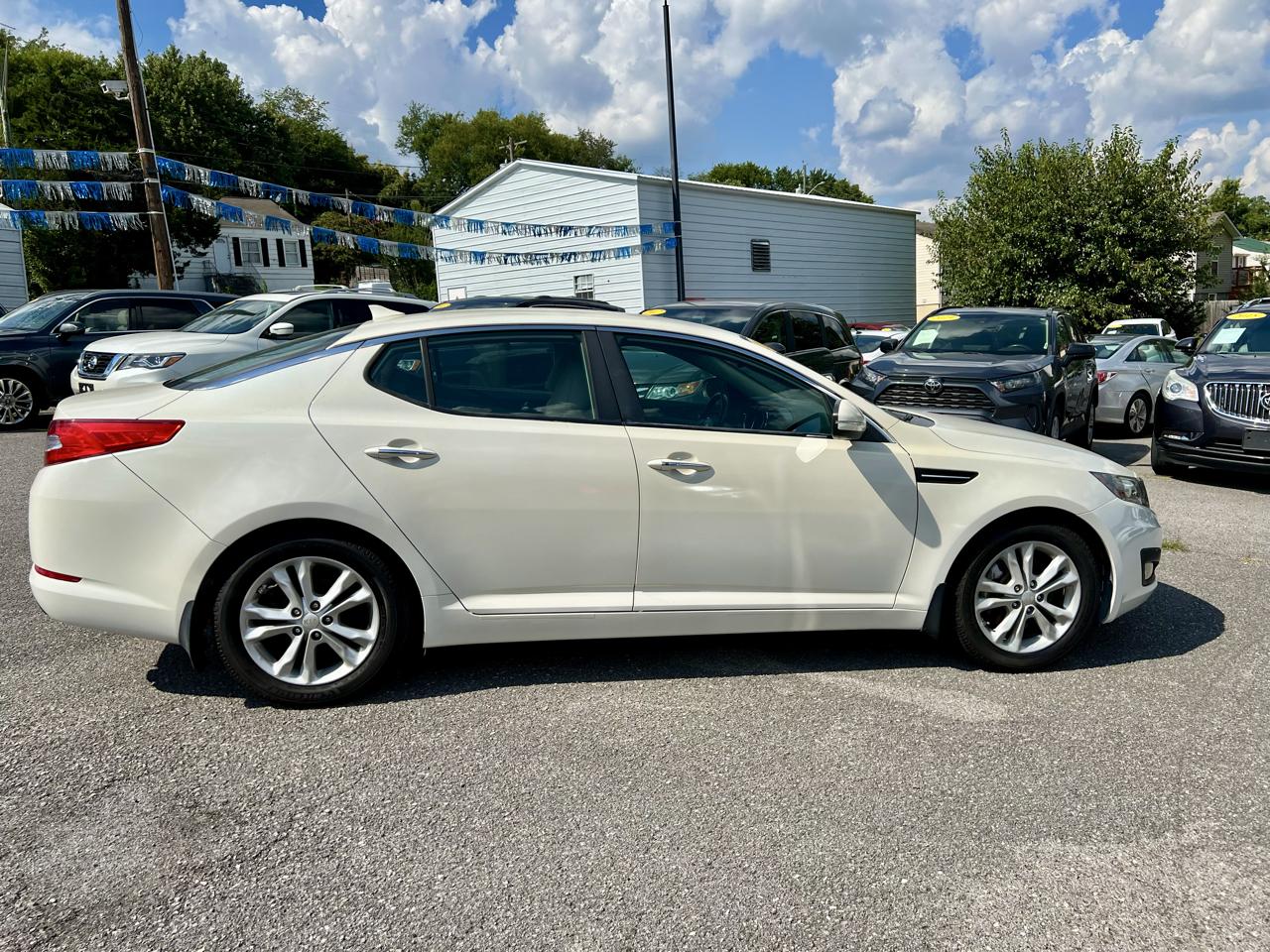Kia Optima 4dr Sdn 2.0T Auto EX 2012