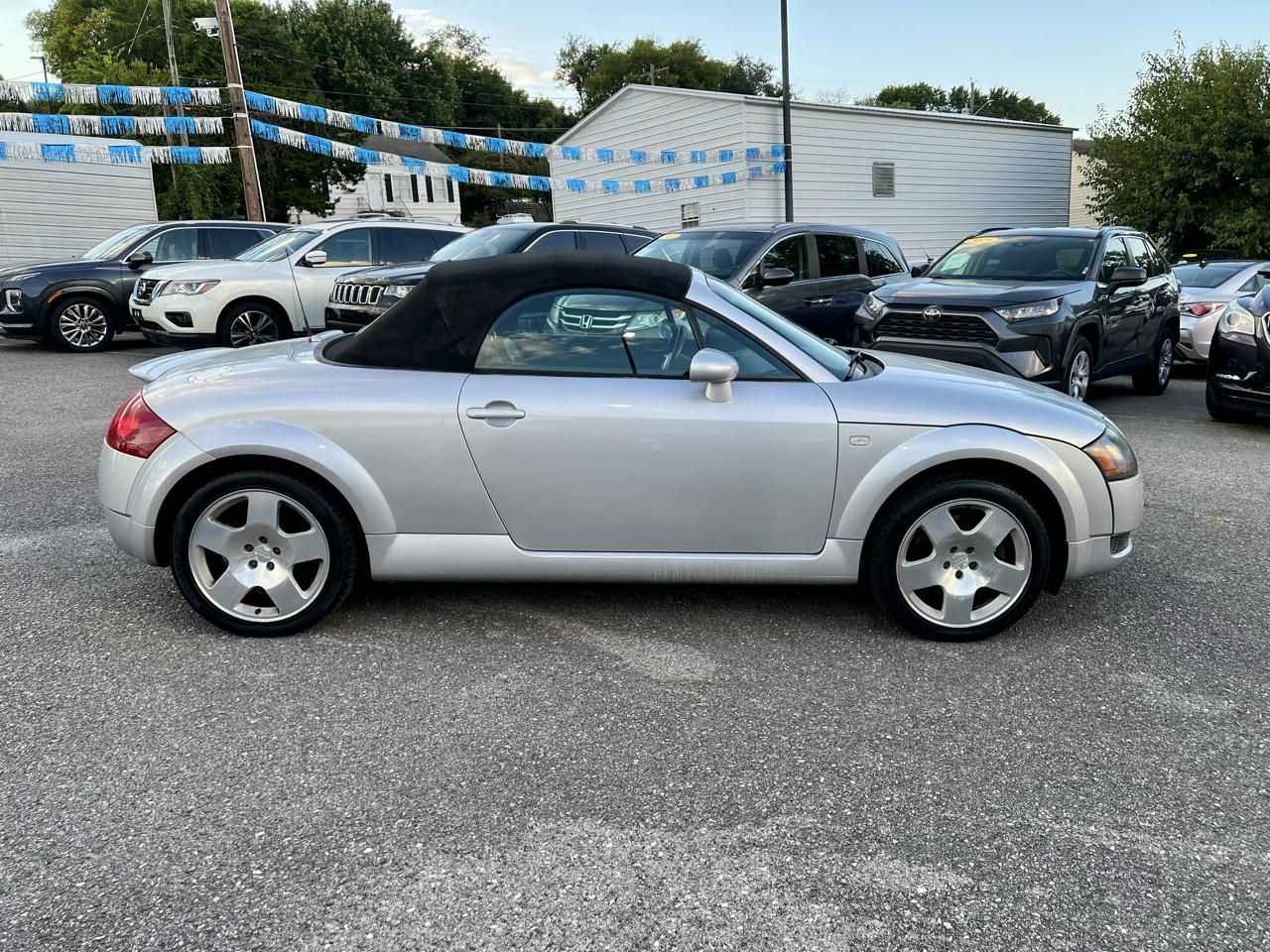 Audi TT 2dr Roadster Quattro 6-Spd 2002
