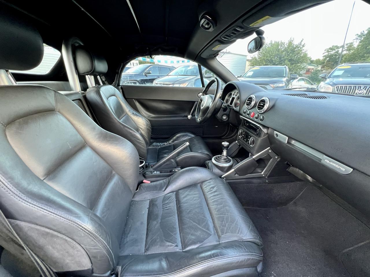 Audi TT 2dr Roadster Quattro 6-Spd 2002