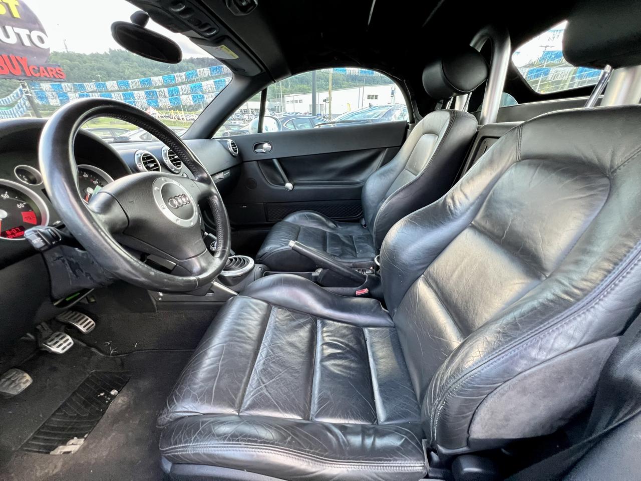 Audi TT 2dr Roadster Quattro 6-Spd 2002