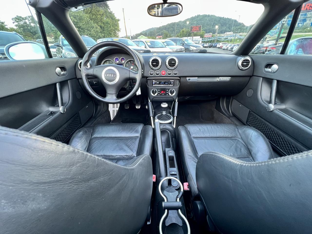 Audi TT 2dr Roadster Quattro 6-Spd 2002