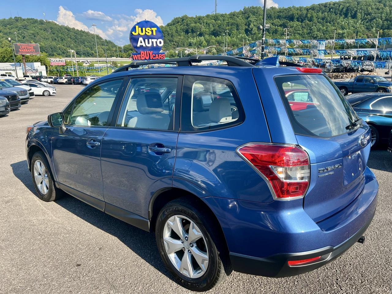 Subaru Forester 4dr CVT 2.5i PZEV 2016