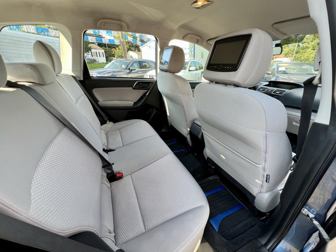 Subaru Forester 4dr CVT 2.5i PZEV 2016