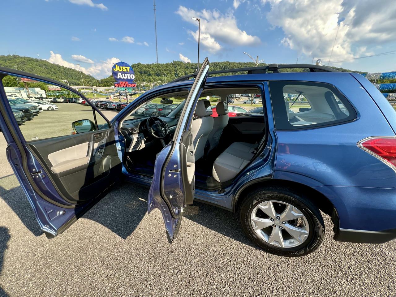 Subaru Forester 4dr CVT 2.5i PZEV 2016
