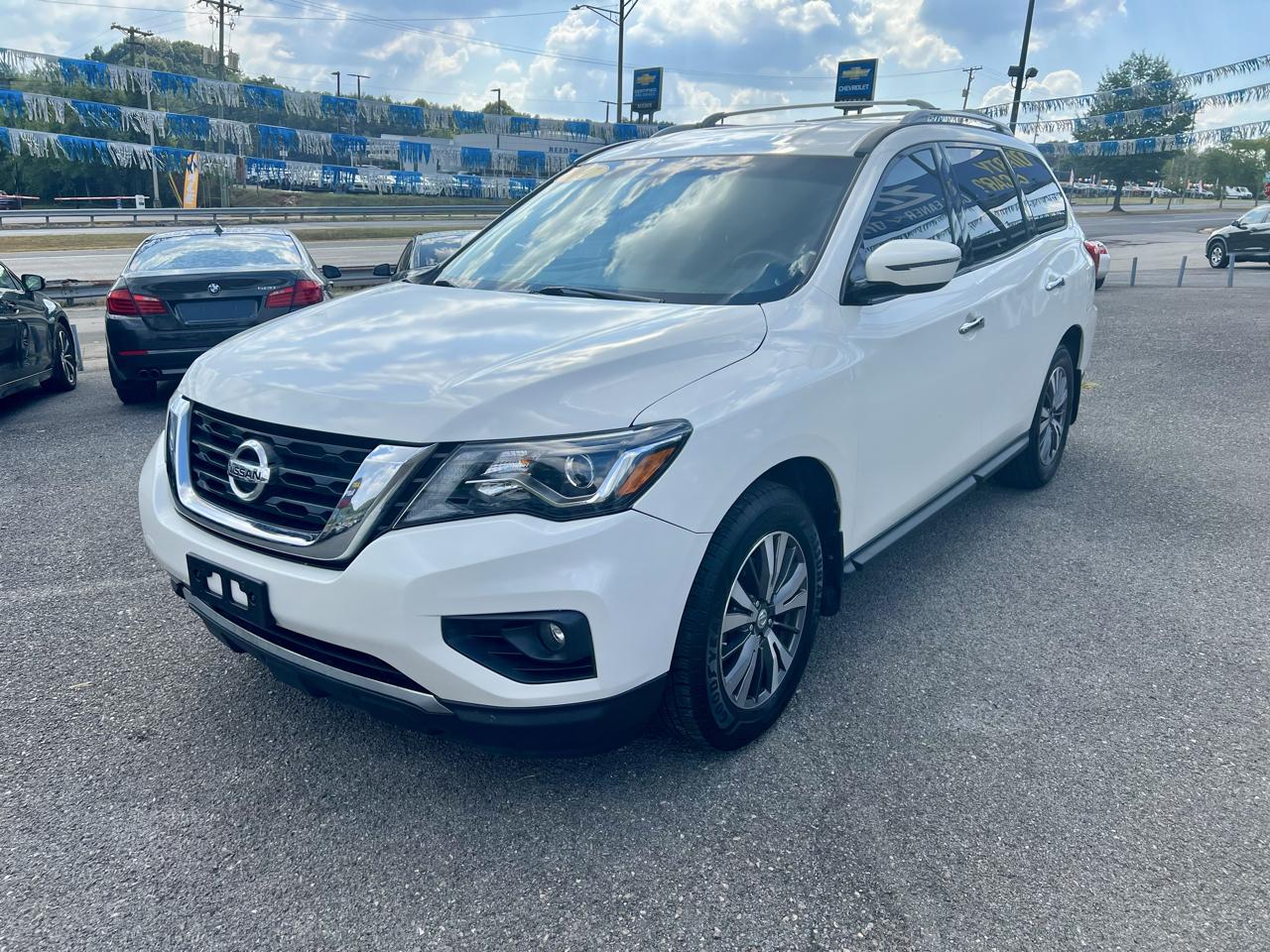 Nissan Pathfinder FWD SV 2017