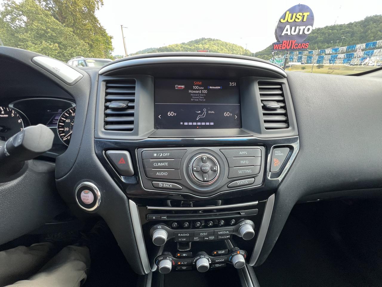 Nissan Pathfinder FWD SV 2017