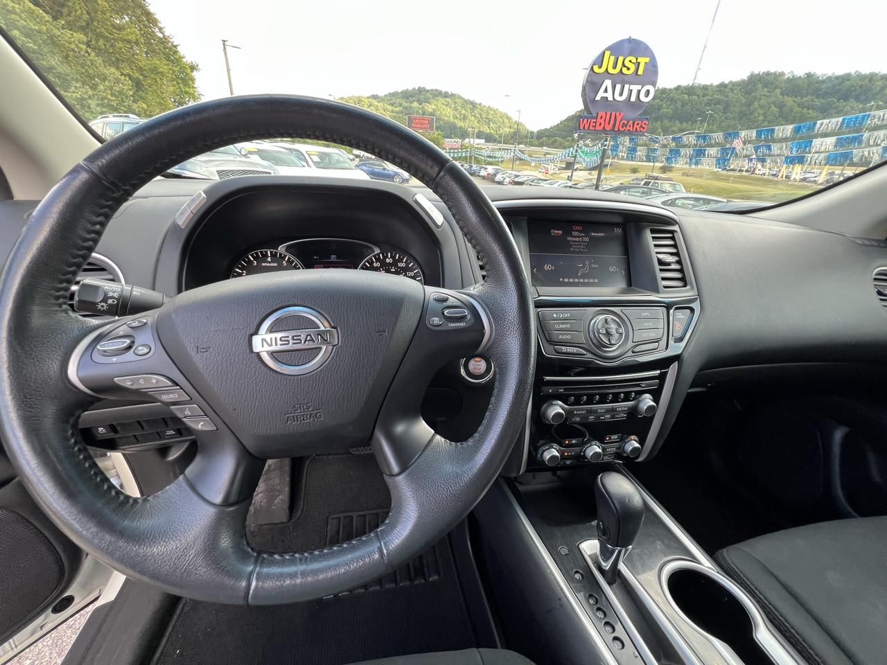Nissan Pathfinder FWD SV 2017