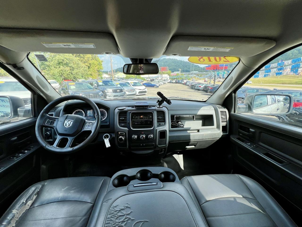 RAM 1500 Tradesman 4x2 Quad Cab 6'4" Box 2018