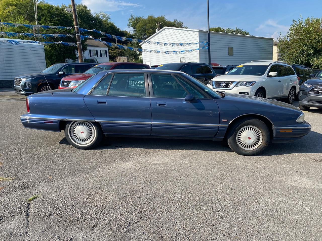 Oldsmobile 98 Regency Elite 4dr Sedan Series I - R7B 1995