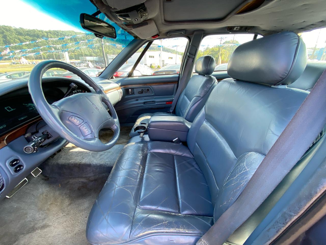 Oldsmobile 98 Regency Elite 4dr Sedan Series I - R7B 1995