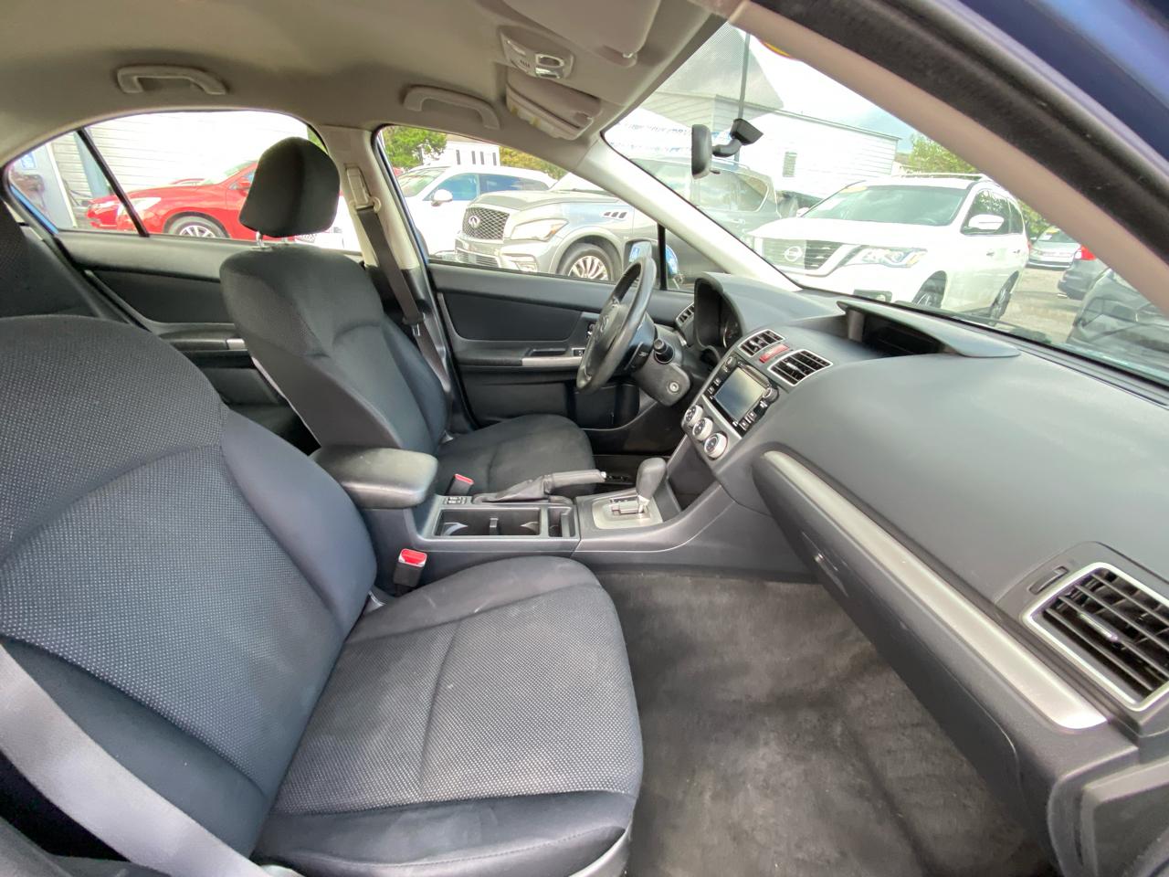 Subaru Impreza Sedan 4dr CVT 2.0i Premium 2015