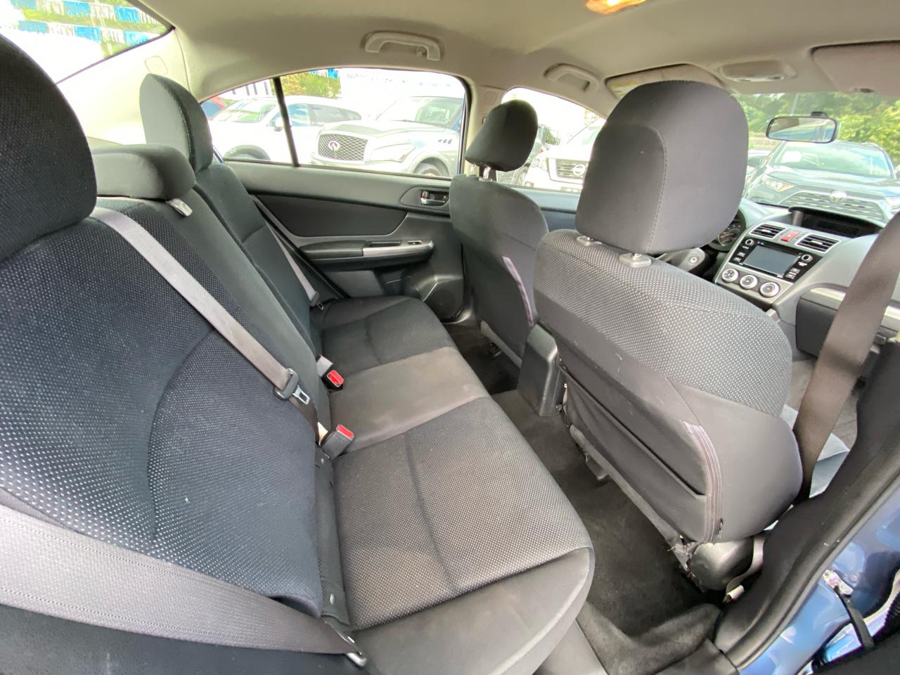 Subaru Impreza Sedan 4dr CVT 2.0i Premium 2015