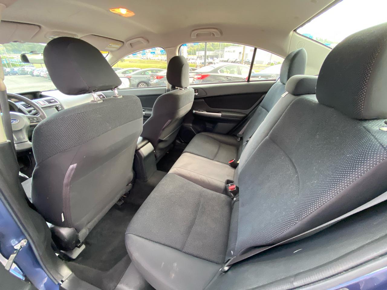 Subaru Impreza Sedan 4dr CVT 2.0i Premium 2015