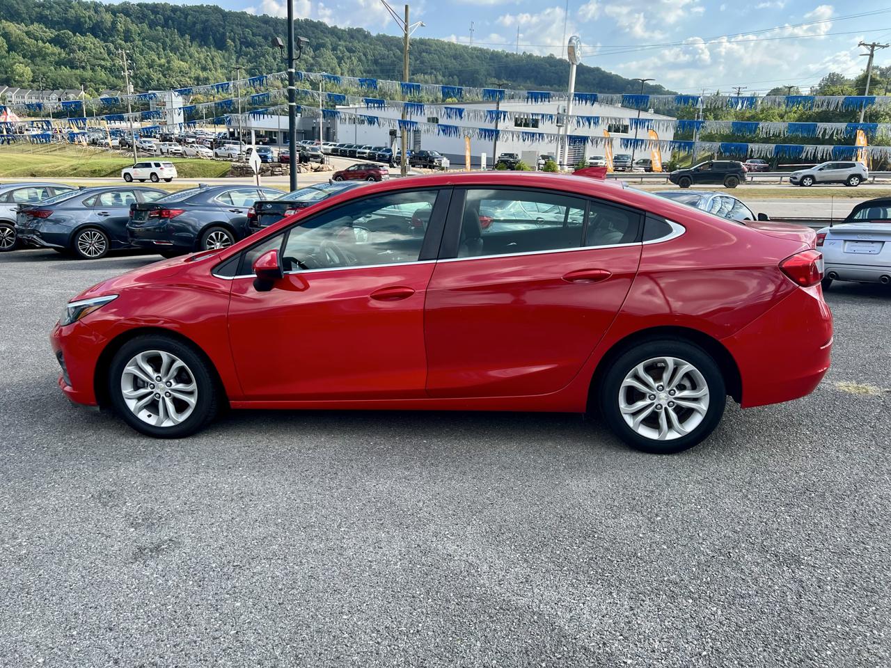 Chevrolet Cruze 4dr Sdn LT 2019