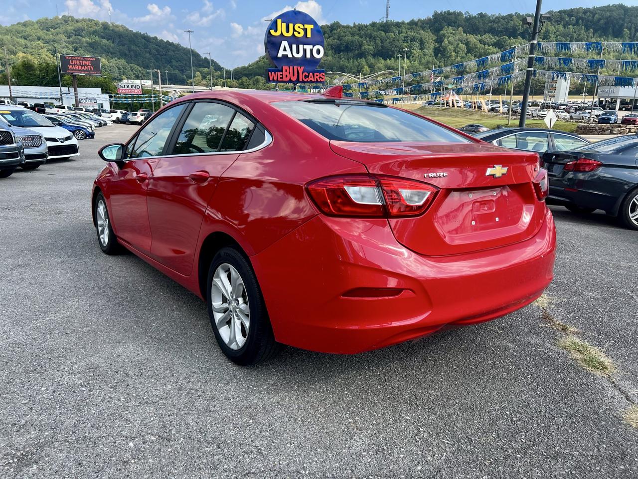 Chevrolet Cruze 4dr Sdn LT 2019
