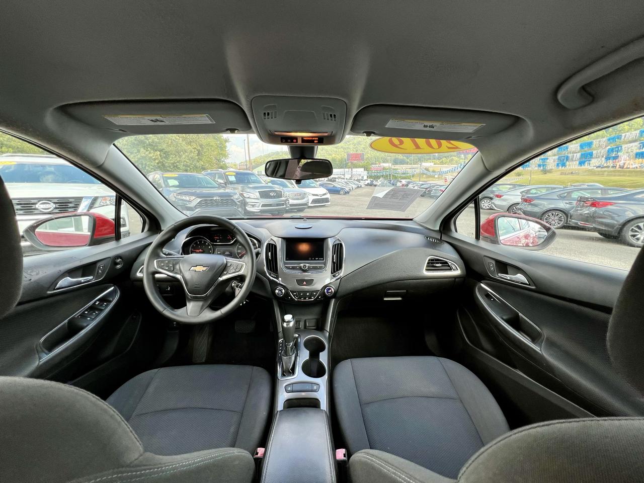 Chevrolet Cruze 4dr Sdn LT 2019