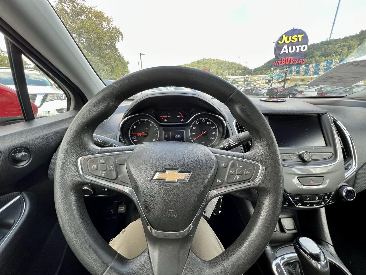 Chevrolet Cruze 4dr Sdn LT 2019