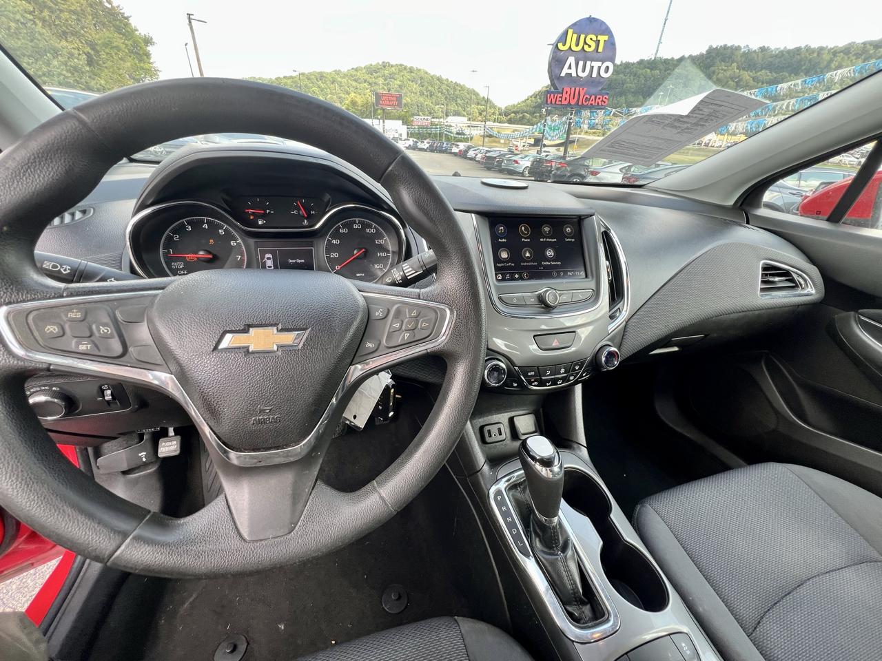 Chevrolet Cruze 4dr Sdn LT 2019